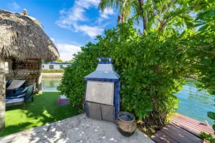 7975 Biscayne Point Cir, Miami Beach, FL 33141 - Photo 35