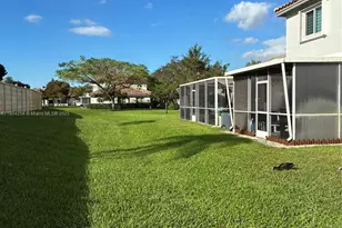 20884 NW 2nd St, Pembroke Pines, FL 33029 - Photo 13