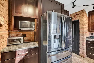 2081 NW 107th Ter, Sunrise, FL 33322 - Photo 23
