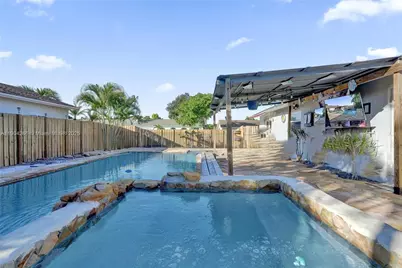 2081 NW 107th Ter, Sunrise, FL 33322 - Photo 1