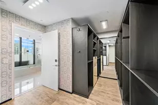 650 NE 32nd St, Miami, FL 33137 - Photo 13