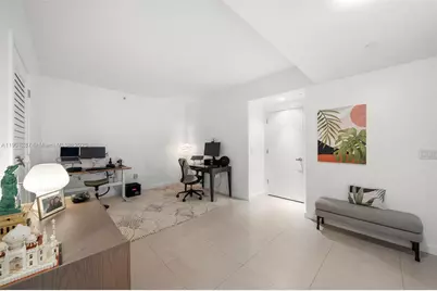 1010 Brickell Ave #1706, Miami, FL 33131 - Photo 25