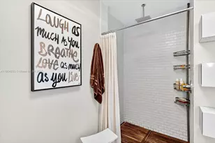 1700 Meridian Ave, Miami Beach, FL 33139 - Photo 17