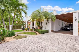 2271 SW 25th St, Miami, FL 33133 - Photo 3