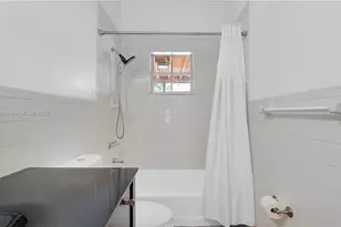 2271 SW 25th St, Miami, FL 33133 - Photo 19