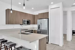 6410 NW 102nd Path, Doral, FL 33178 - Photo 3