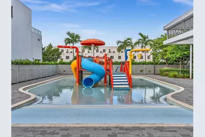 6410 NW 102nd Path #302, Doral, FL 33178 - Photo 37