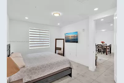 6410 NW 102nd Path #302, Doral, FL 33178 - Photo 17