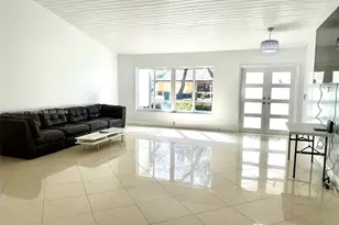 8371 NW 166th Terrace, Miami Lakes, FL 33016 - Photo 5