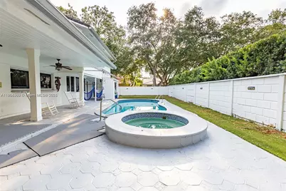 8371 NW 166th Ter, Miami Lakes, FL 33016 - Photo 29