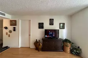 1720 NW N River Dr, Miami, FL 33125 - Photo 15