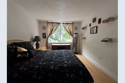 1720 NW N River Dr #305, Miami, FL 33125 - Photo 5