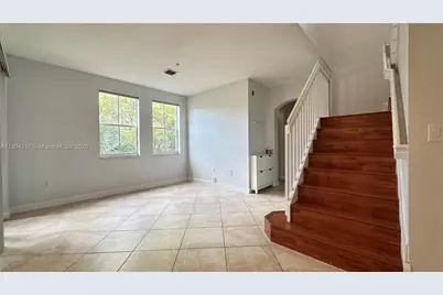 110 Jacaranda Country Club Dr #205, Plantation, FL 33324 - Photo 15