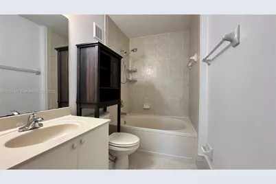 110 Jacaranda Country Club Dr #205, Plantation, FL 33324 - Photo 19