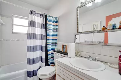 3941 NW 110th Ave, Coral Springs, FL 33065 - Photo 13