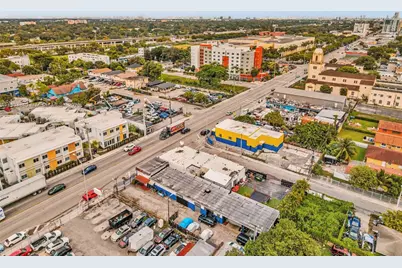 2112 NW 36th St, Miami, FL 33142 - Photo 5