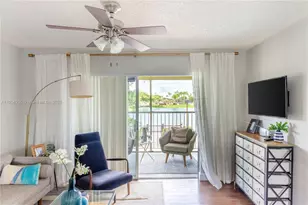 17200 NW 64th Ave, Miami Lakes, FL 33015 - Photo 23