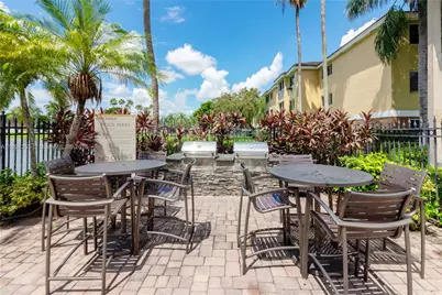 17200 NW 64th Ave #21-306, Miami Lakes, FL 33015 - Photo 39