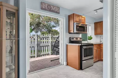 1568 Springside Dr #1568, Weston, FL 33326 - Photo 27