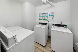 2555 Collins Ave, Miami Beach, FL 33140 - Photo 43