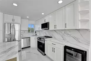 8900 Washington Blvd, Pembroke Pines, FL 33025 - Photo 7