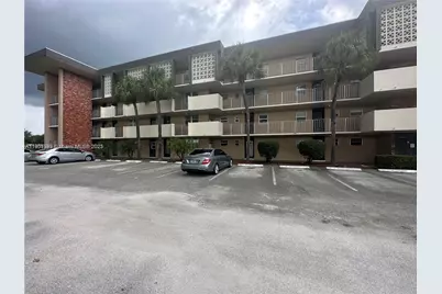 3051 NW 46th Ave #108, Lauderdale Lakes, FL 33313 - Photo 23