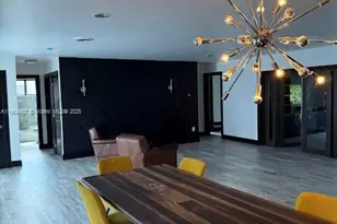 4902 SW 87th Pl, Miami, FL 33165 - Photo 9