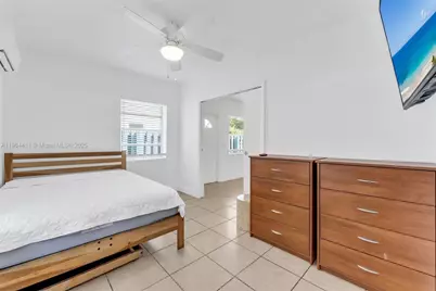 1639 Hayes St, Hollywood, FL 33020 - Photo 19