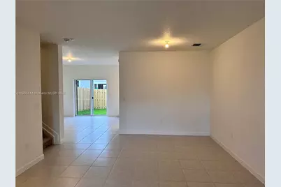 11884 NW 47th Mnr #11884, Coral Springs, FL 33076 - Photo 3