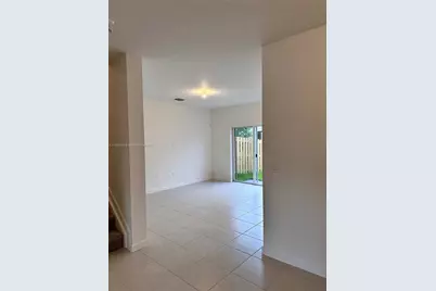 11884 NW 47th Mnr #11884, Coral Springs, FL 33076 - Photo 7