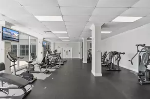 7135 Collins Ave, Miami Beach, FL 33141 - Photo 35