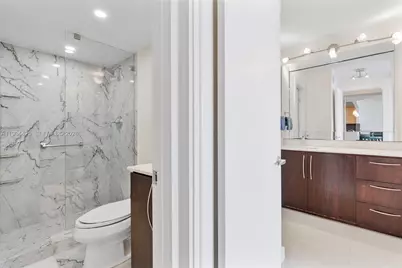 7135 Collins Ave #733, Miami Beach, FL 33141 - Photo 23