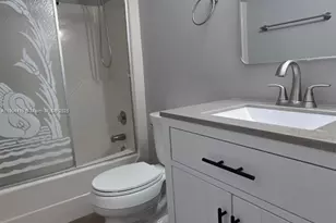 178 Lake Evelyn Dr, West Palm Beach, FL 33411 - Photo 5