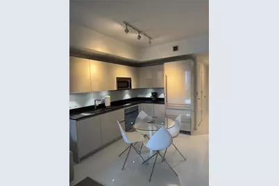 1010 Brickell Ave #2510, Miami, FL 33131 - Photo 7