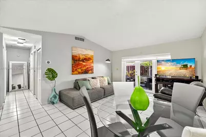 14049 SW 55th St, Miami, FL 33175 - Photo 5