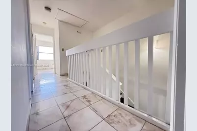 515 W Park Dr #2, Miami, FL 33172 - Photo 29
