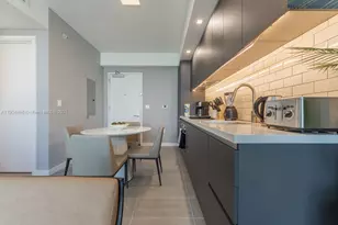 227 NE 2nd St, Miami, FL 33132 - Photo 3