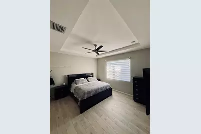 11866 SW 253rd Ter, Homestead, FL 33032 - Photo 5