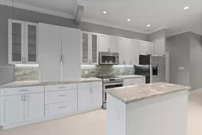 16640 NW 86th Ct, Miami Lakes, FL 33016 - Photo 11