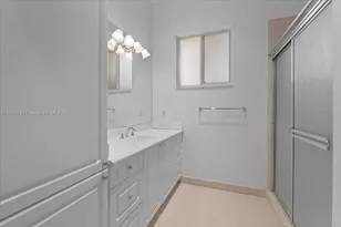 16640 NW 86th Ct, Miami Lakes, FL 33016 - Photo 23