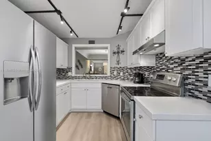 23249 N Barwood Ln N, Boca Raton, FL 33428 - Photo 1