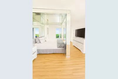 100 Bayview Dr #517, Sunny Isles Beach, FL 33160 - Photo 3