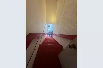 2450 W 82nd St #303, Hialeah, FL 33016 - Photo 11