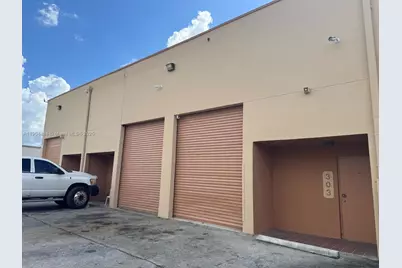 2450 W 82nd St #303, Hialeah, FL 33016 - Photo 1