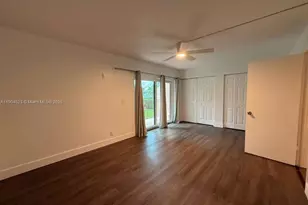 23 N Valencia Dr, Davie, FL 33324 - Photo 27