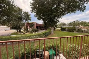 23 N Valencia Dr, Davie, FL 33324 - Photo 35