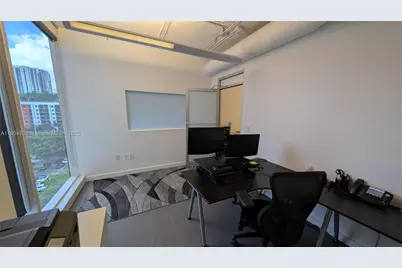 3050 Biscayne Blvd #702, Miami, FL 33137 - Photo 9