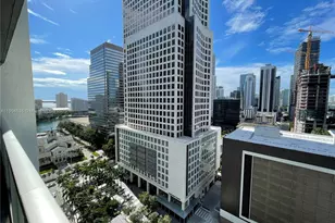 55 SE 6th St, Miami, FL 33131 - Photo 7