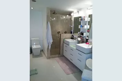 546 NE 199th Ln #4W, Miami, FL 33179 - Photo 9