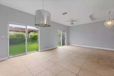 12720 SW 49th Ct, Miramar, FL 33027 - Photo 7